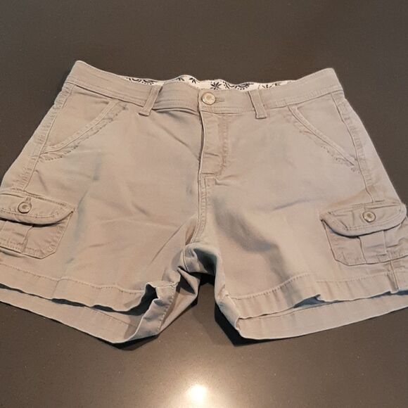 Lee Comfort Waistband Gray Shorts - Picture 1 of 7
